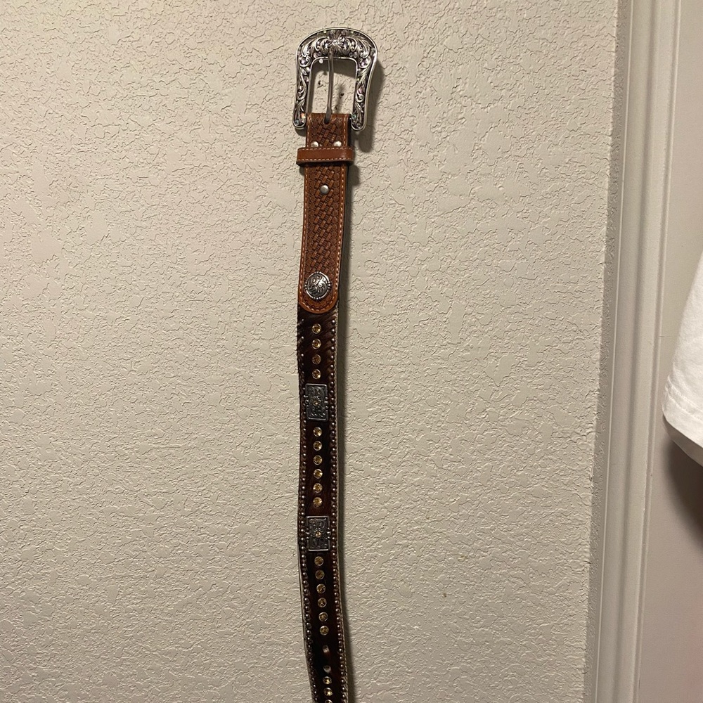 Women’s ariat rhinestone belt